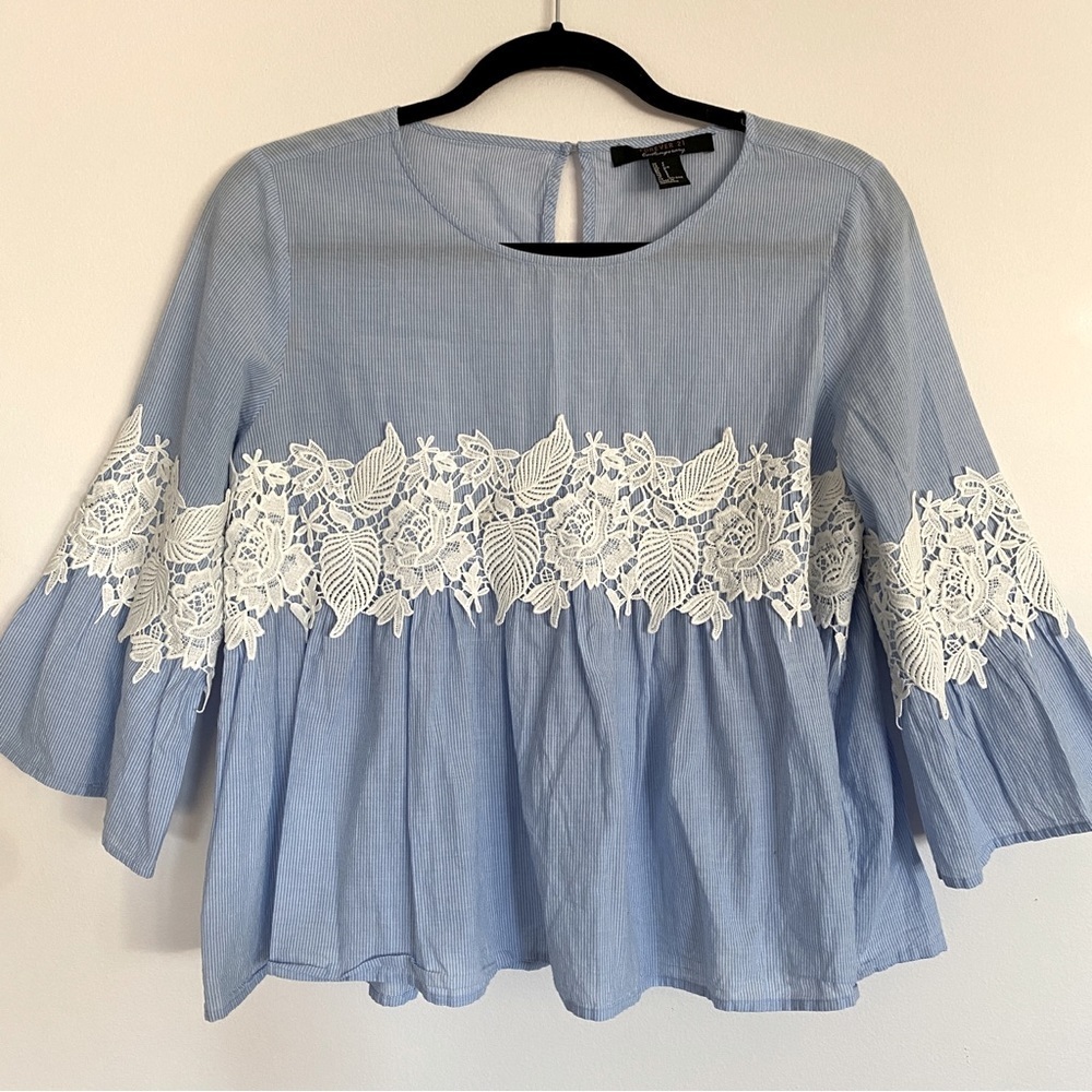 Forever 21 Blue Striped Peplum Top With Floral Appliqué - Picture 2 of 6